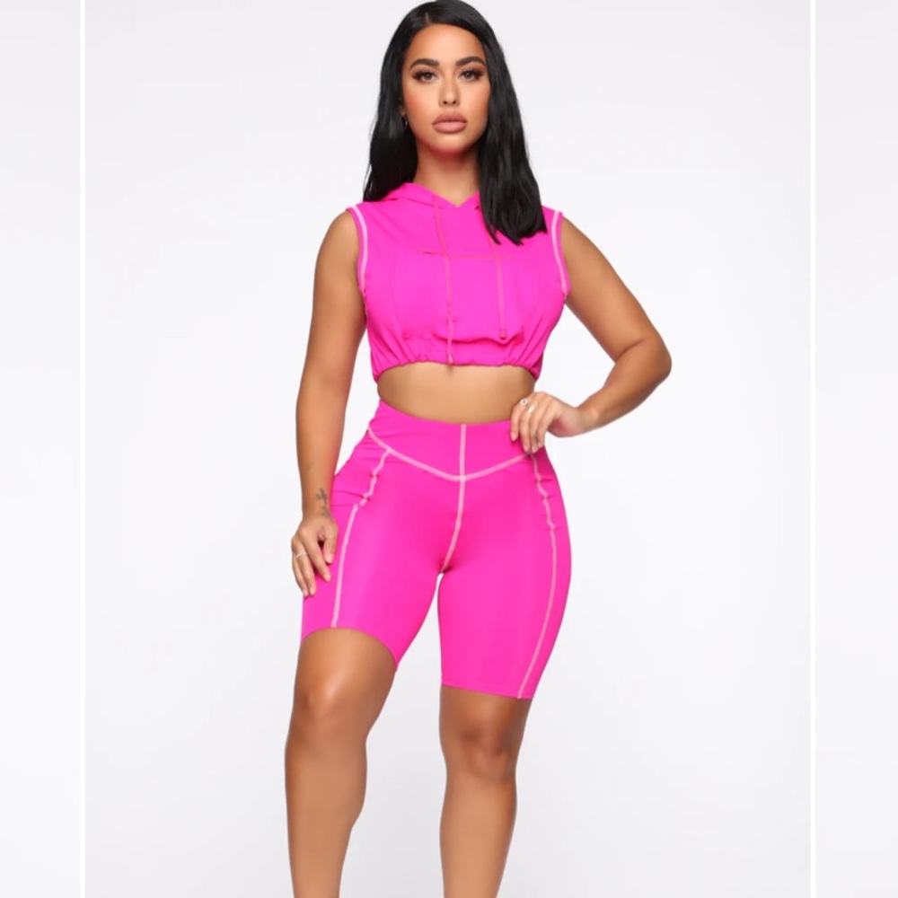 NWT Fashion Nova Stay Lit Biker Short Set